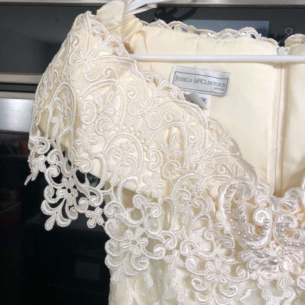 VTG Jessica McClintock Bridal Ivory Cream Lace Dress and Fascinator Short Veil